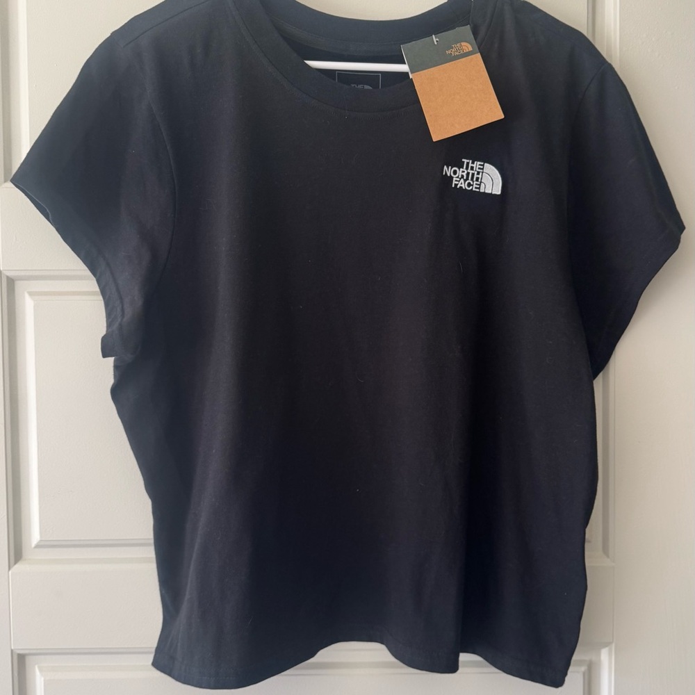 The North Face Women's Black Crop Top